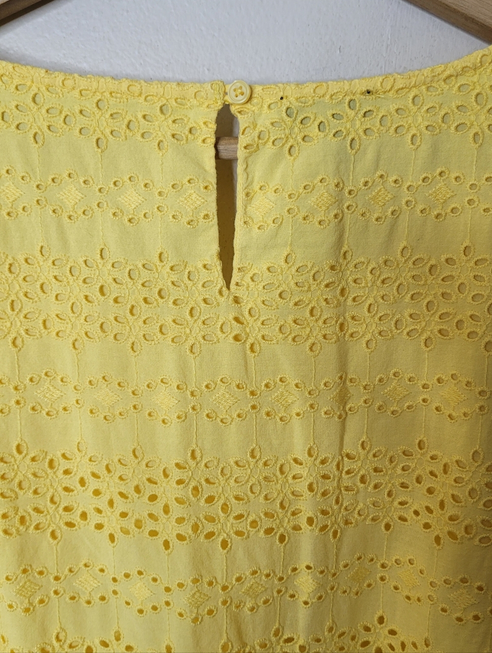 Talbots Eyelet Flounce Sleeve Top In Yellow - Picture 8 of 11